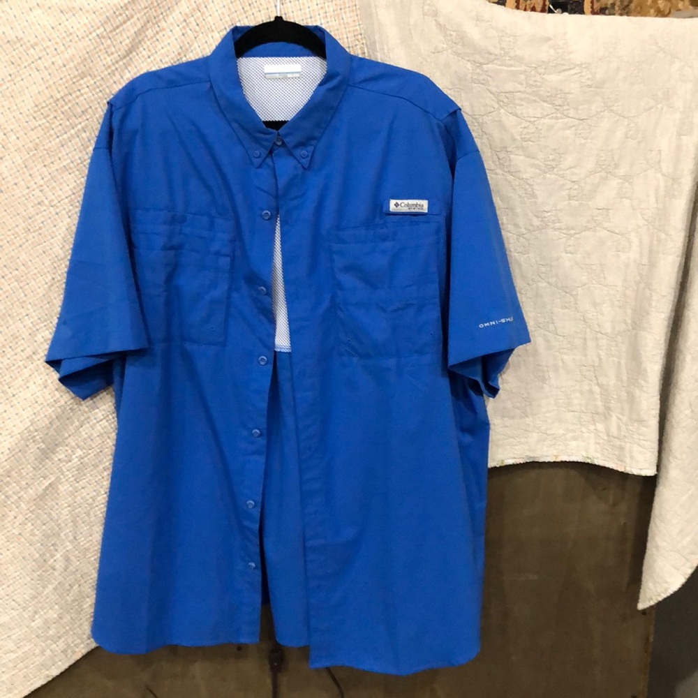 Columbia PFG blue shirt